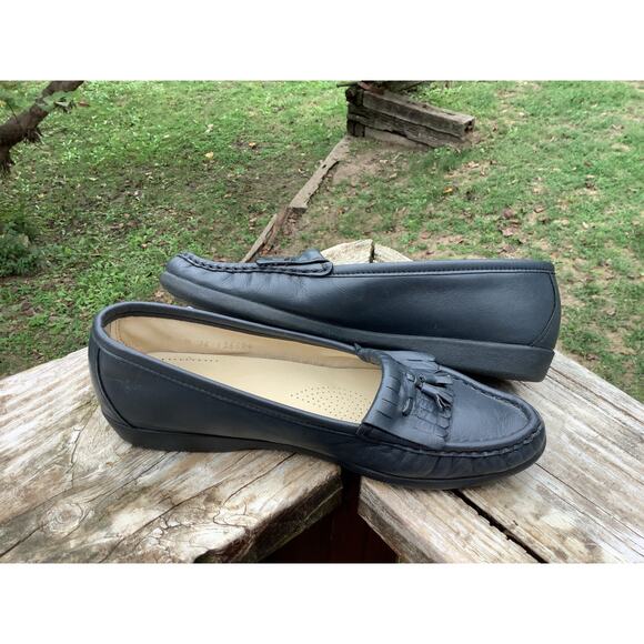 SAS Kittie Kiltie Tassel Fringe Loafers Shoes 7M Navy Blue Slip On Comfort - Picture 2 of 6